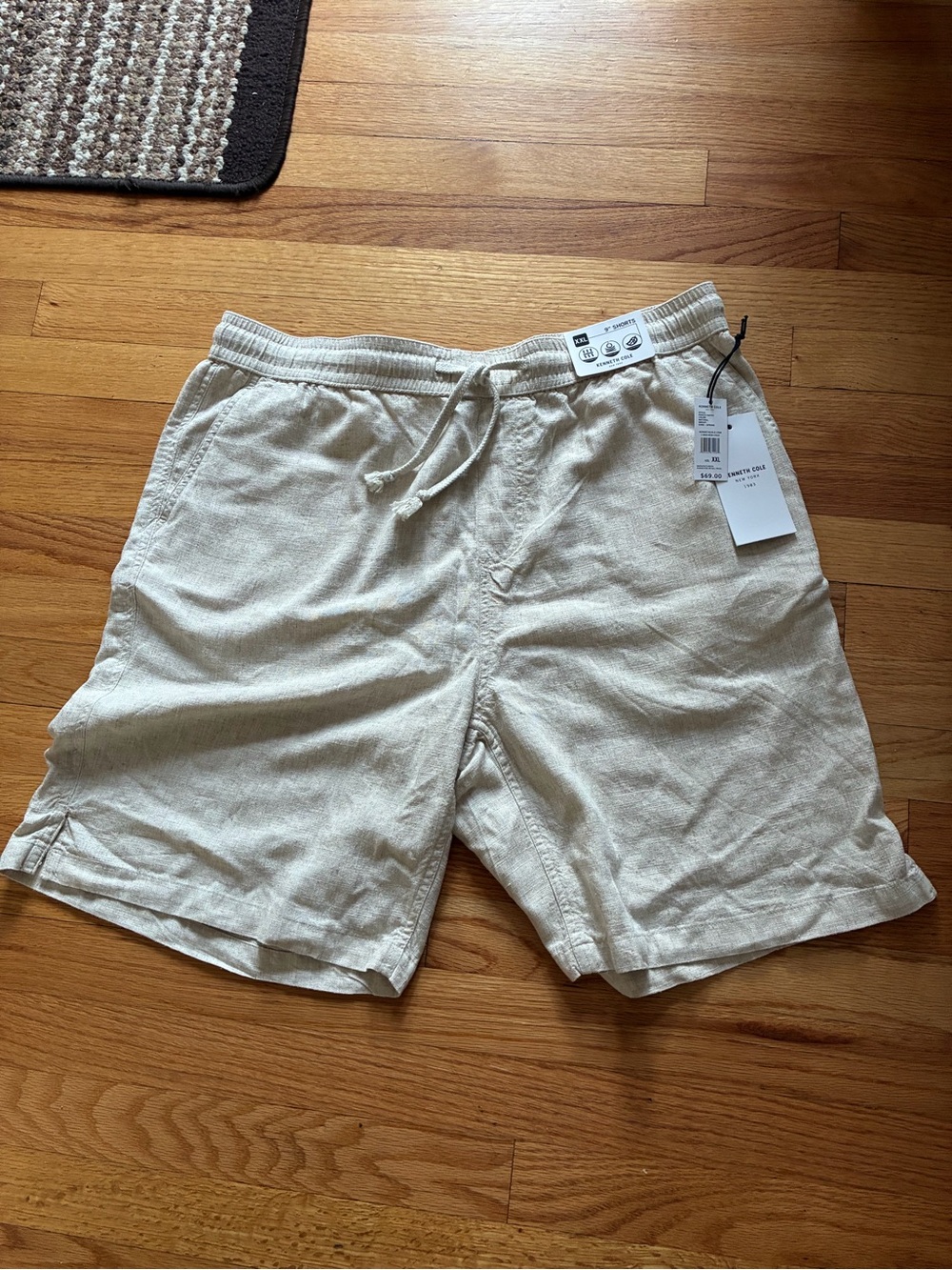 Kenneth Cole Men's Light Beige Drawstring Linen-Blend Shorts NWT